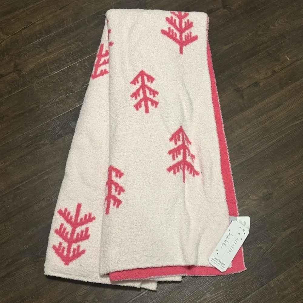 Pink Christmas tree Pattern Blanket Nicole miller